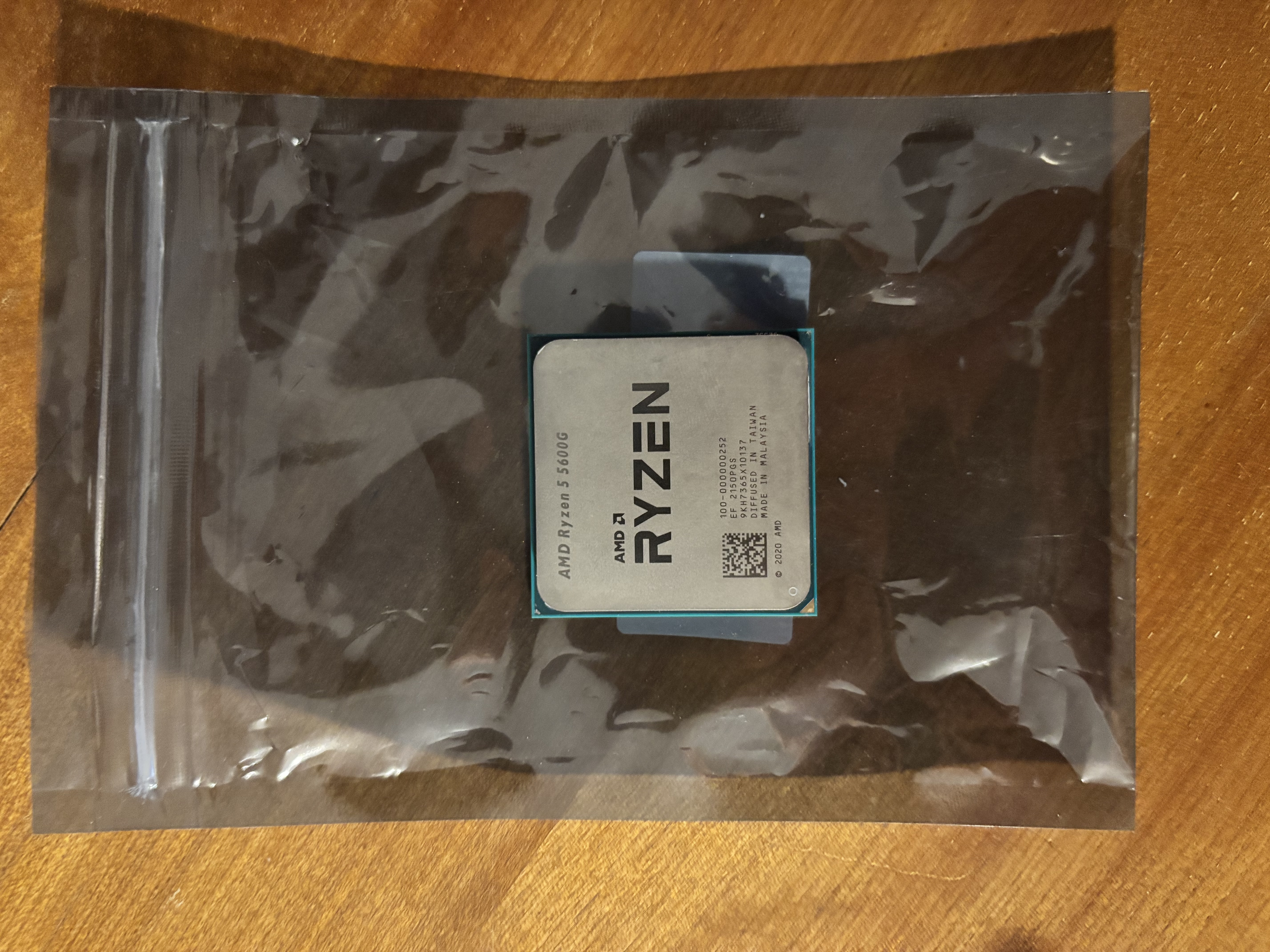 Ryzen 5 5600G (6-Core / 12-Thread) w/ Integrated Graphics – AM4