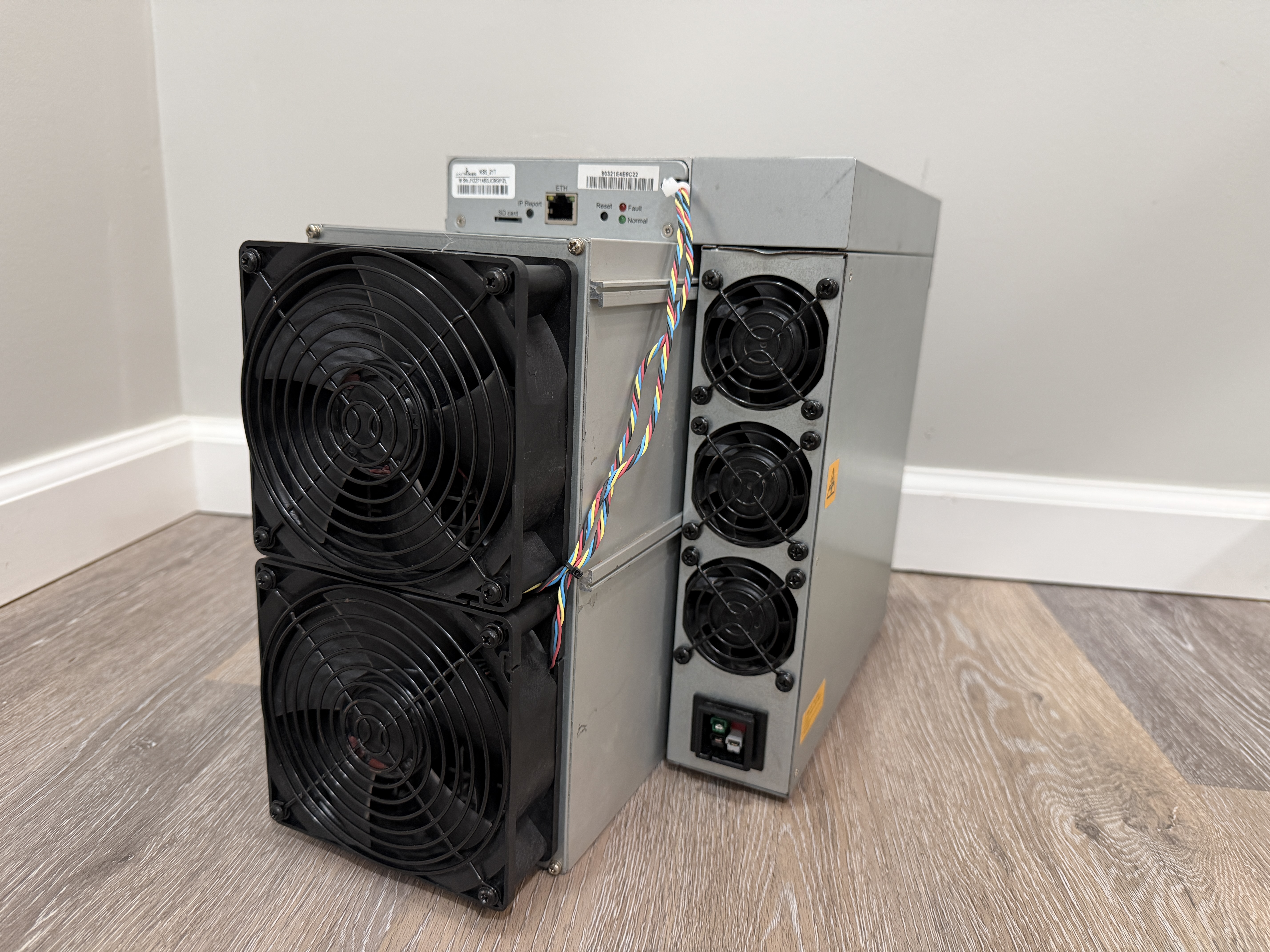 Bitmain Antminer KS5 Pro 21TH/s Kaspa Miner KHeavyHash ASIC
