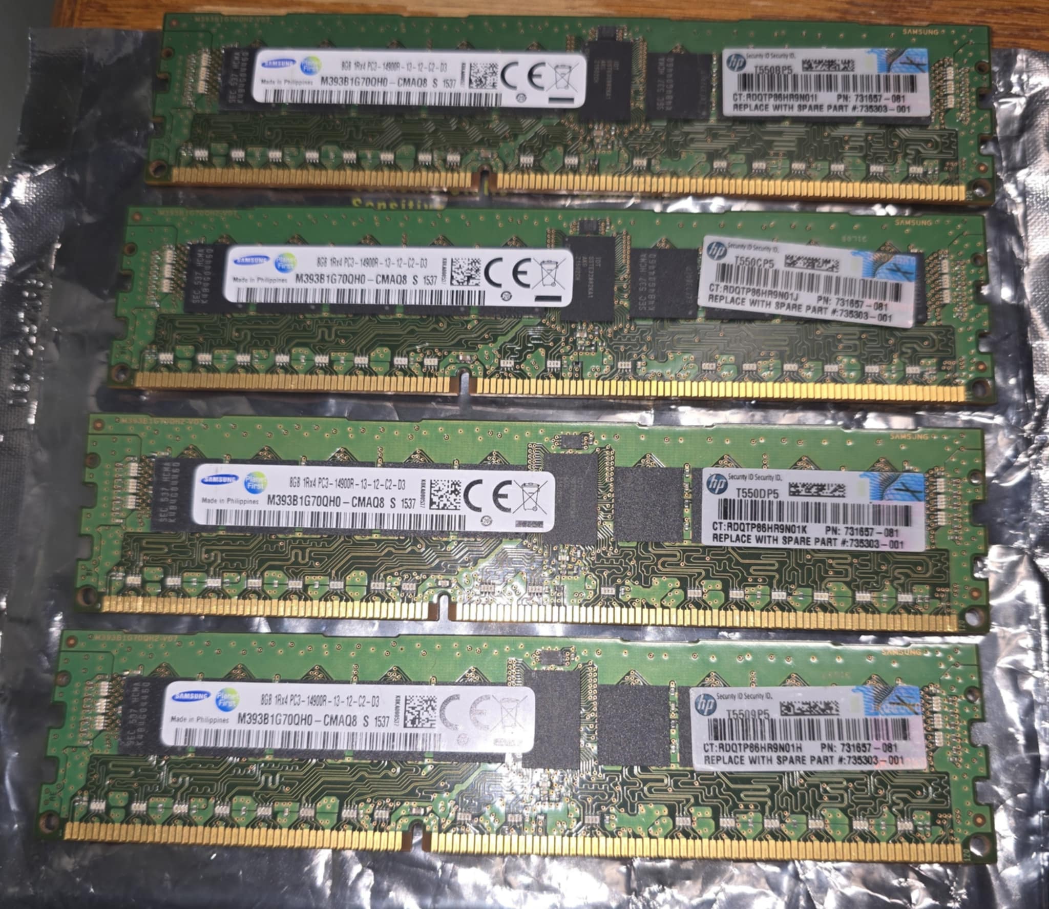 SAMSUNG 8GB 1RX4 PC3-14900R 13-12-C2-D3 HP Server Memory